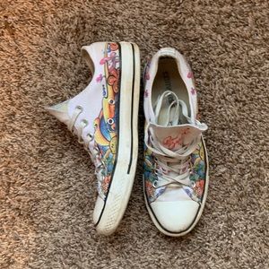 Hawaiian style shoes